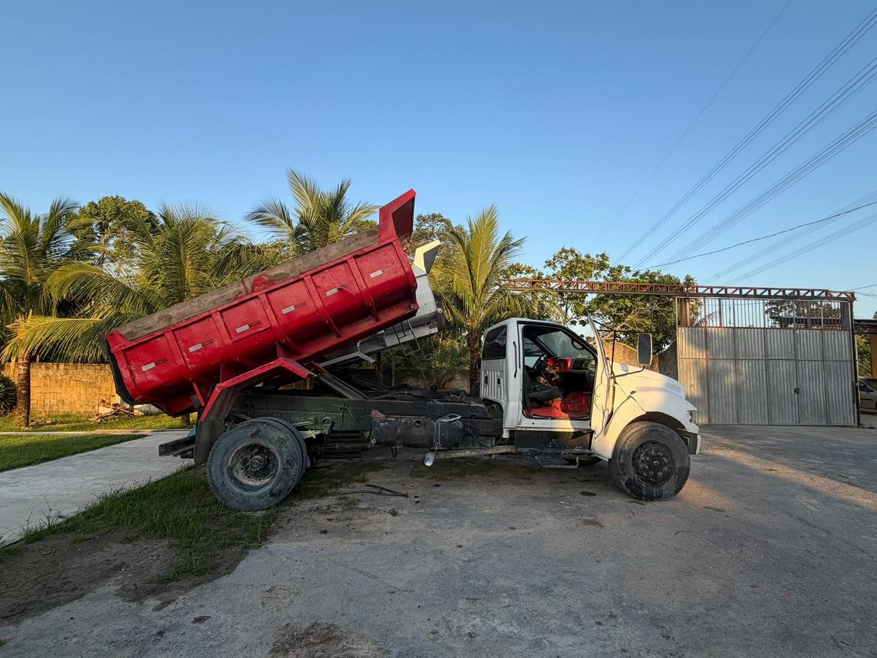 Pistas clandestinas são destruídas no Amazonas