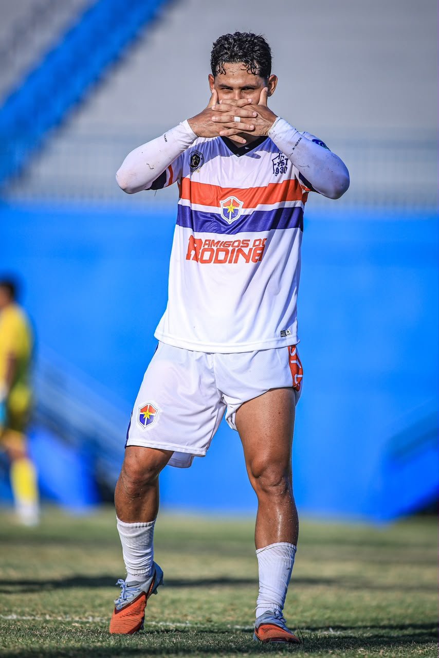 Fast Clube vence e permanece no G4 do Barezão