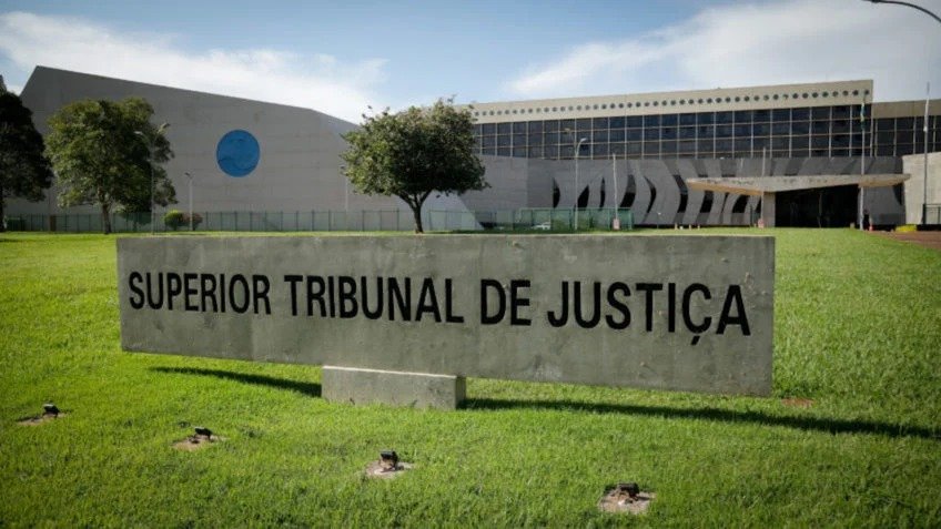 STJ restabelece supervisão do MEC após Enamed