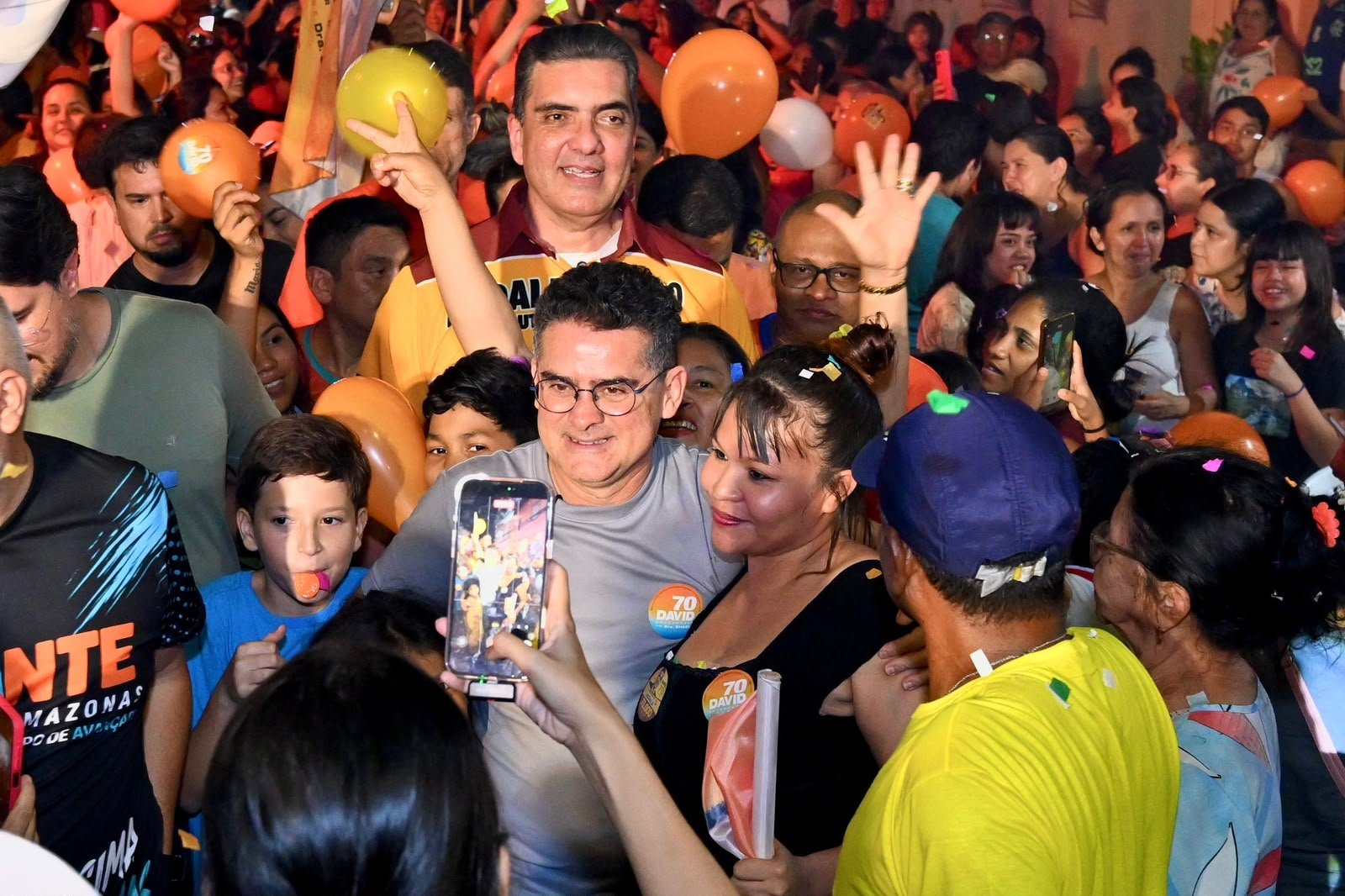 David Almeida reforça propostas de segurança e infraestrutura durante agenda no Coroado