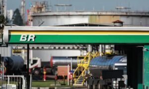 Subsídio de R$ 1 neutraliza aumento do diesel anunciado pela Petrobras