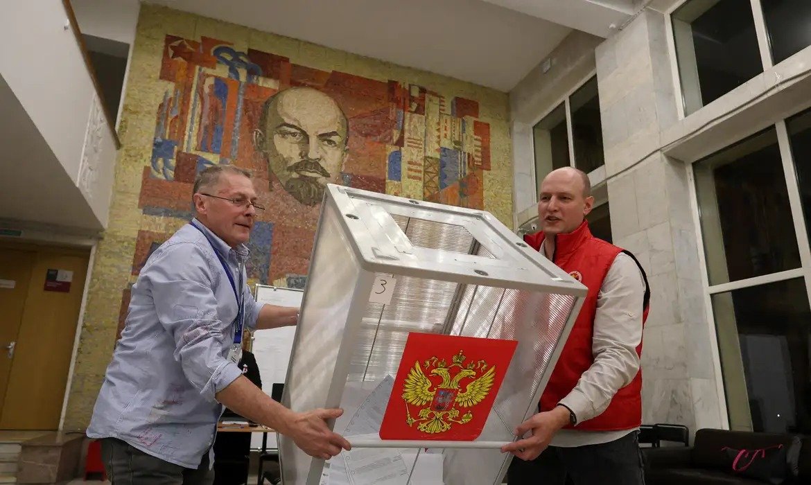 Rússia afirma ter repelido ataques contra votação eletrônica