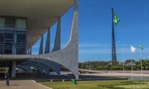 Prefeitos cobram participação na reforma tributária