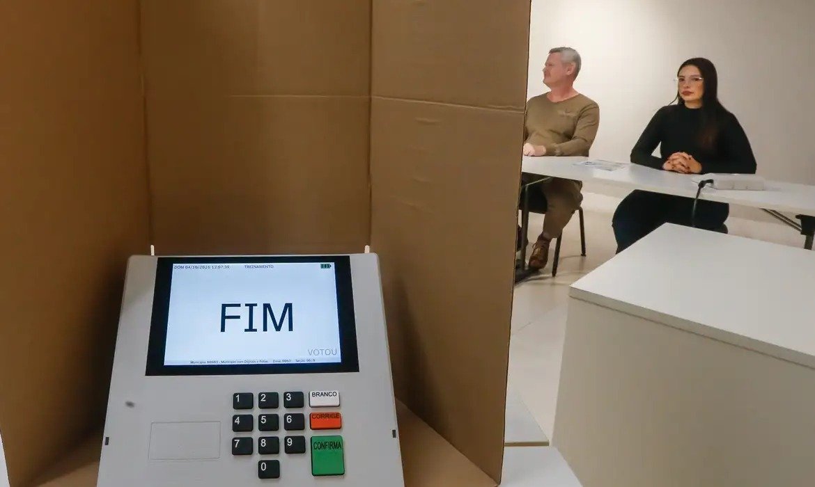 Eleições: veja quais eletrônicos não entram na cabine
