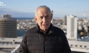 Israel busca esclarecer origem de ataque em avião