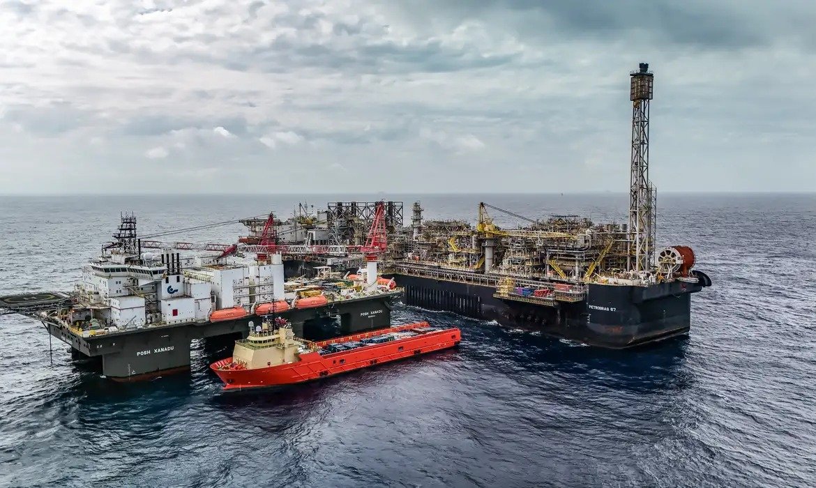 Petrobras acha petróleo a quase 2,9 mil metros no Amapá
